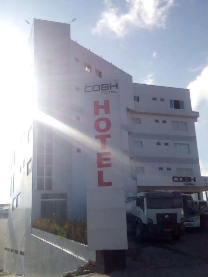 Cobh Hotel 卡鲁阿鲁 外观 照片